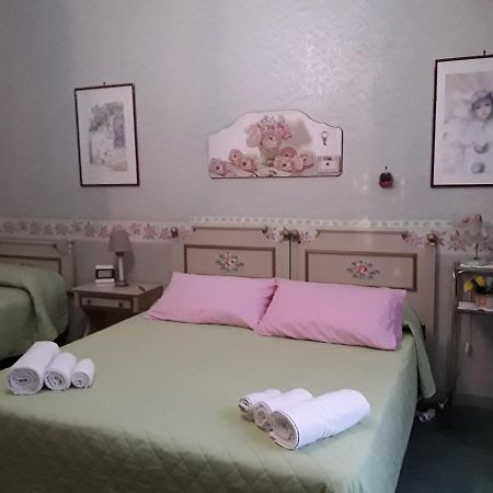 Ambrabed Lunghezza Station Bed & Breakfast ภายนอก รูปภาพ