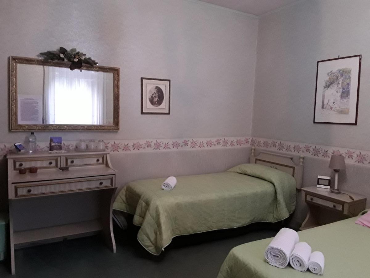 Ambrabed Lunghezza Station Bed & Breakfast ภายนอก รูปภาพ