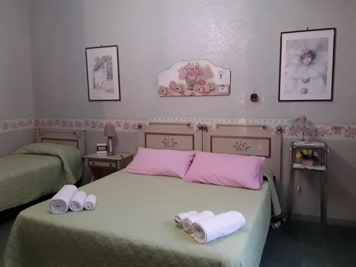 Ambrabed Lunghezza Station Bed & Breakfast ภายนอก รูปภาพ